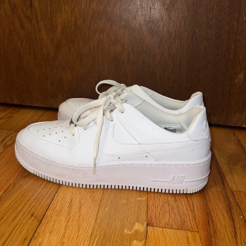 Nike sage lows AF1